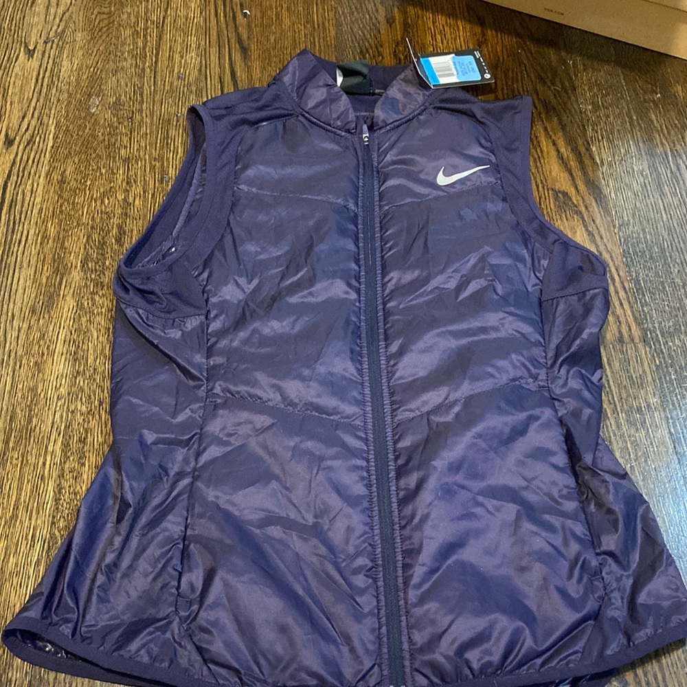 Nike best Never Worn with Tags